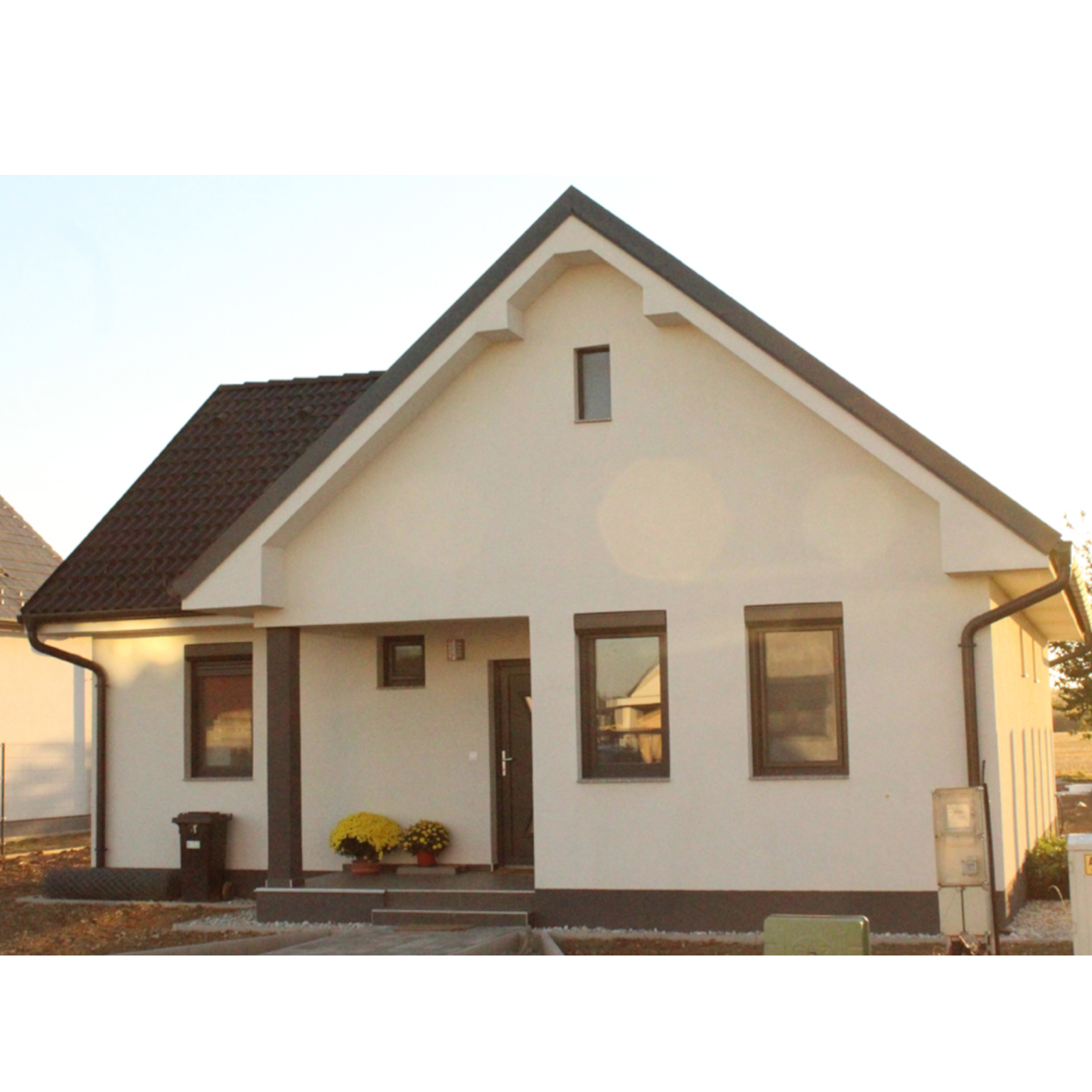 ESZNC259155 családi ház nettó: 70,11 m²
